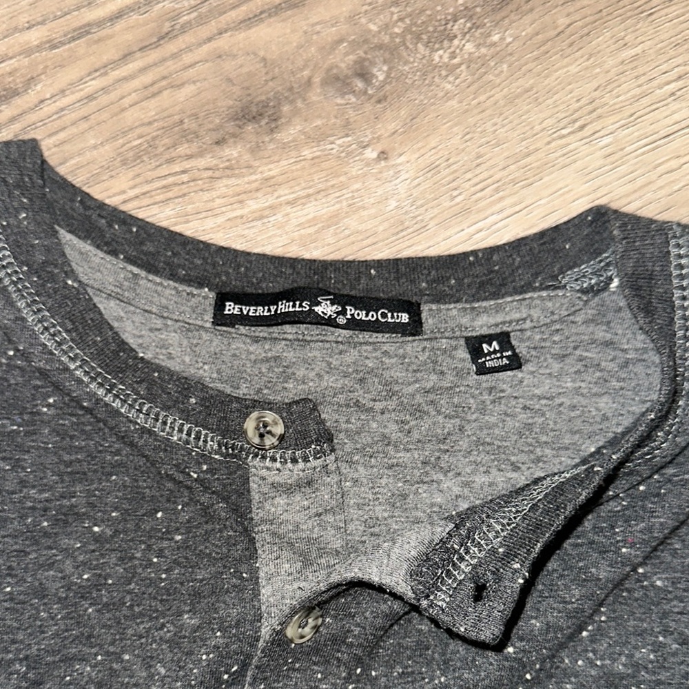 Beverly Hills Polo Club Black Short Sleeve Henley Tee - Picture 2 of 3